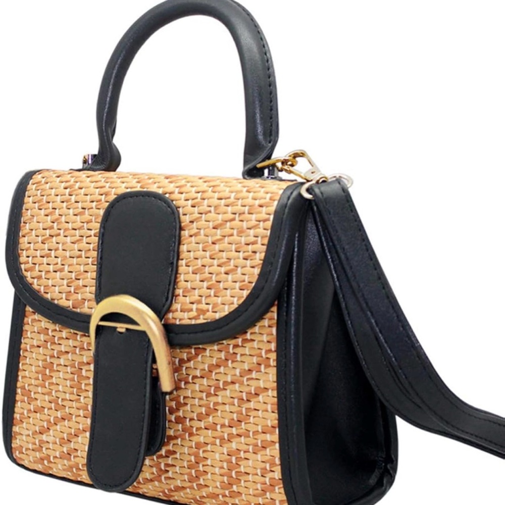 Chic Black and Straw Crossbody Bag with Adjustable Strap - Picture 7 of 7